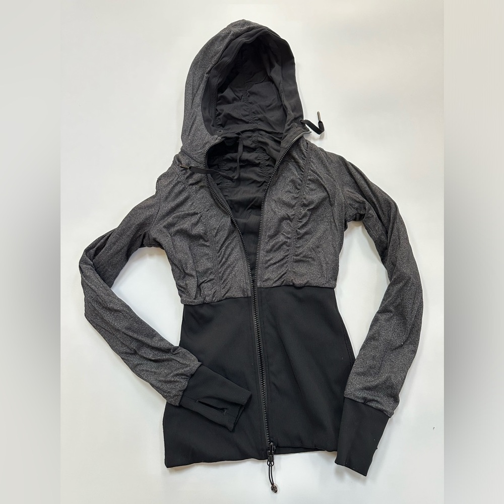 Lululemon Womens Reversible Dance Studio Jacket Size 4 - Picture 9 of 9